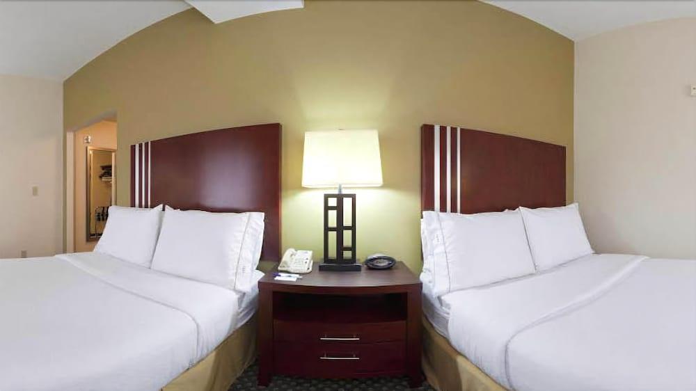 Holiday Inn Express & Suites Indianapolis - East By Ihg Exterior foto