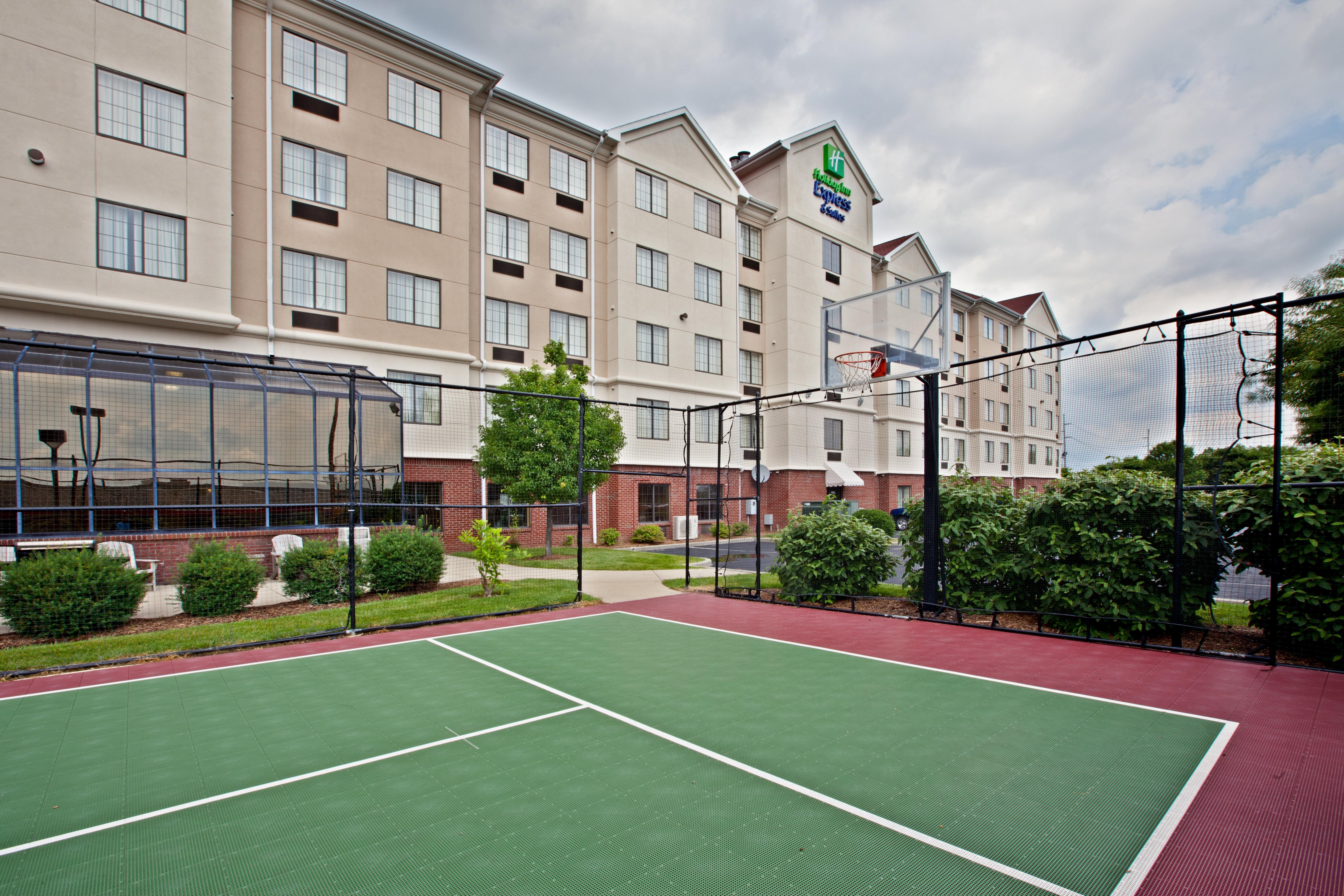 Holiday Inn Express & Suites Indianapolis - East By Ihg Exterior foto