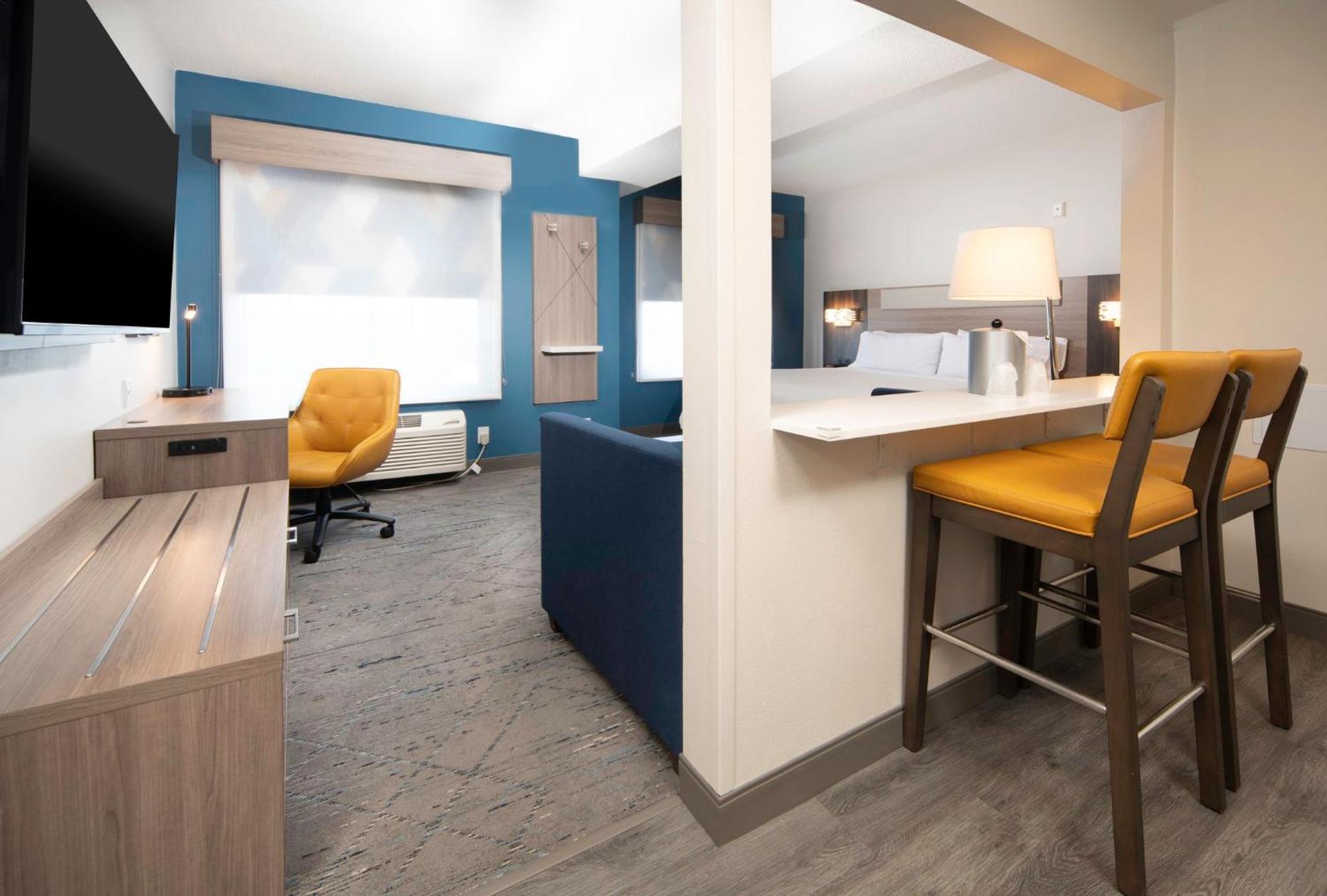 Holiday Inn Express & Suites Indianapolis - East By Ihg Exterior foto